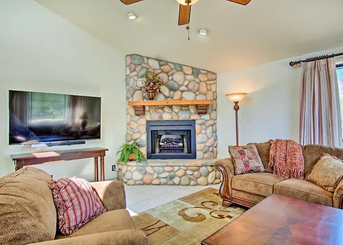 Holiday home Sunny W/ Patios On 5 Acres! Tucson
