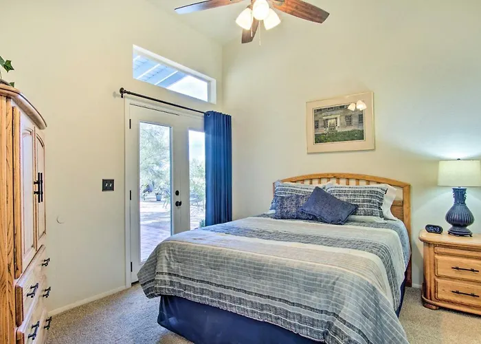Sunny W/ Patios On 5 Acres! * Tucson