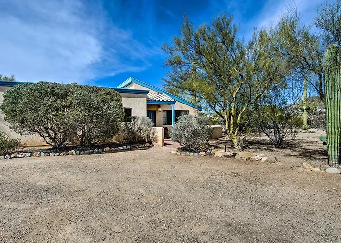 Sunny W/ Patios On 5 Acres! Tucson